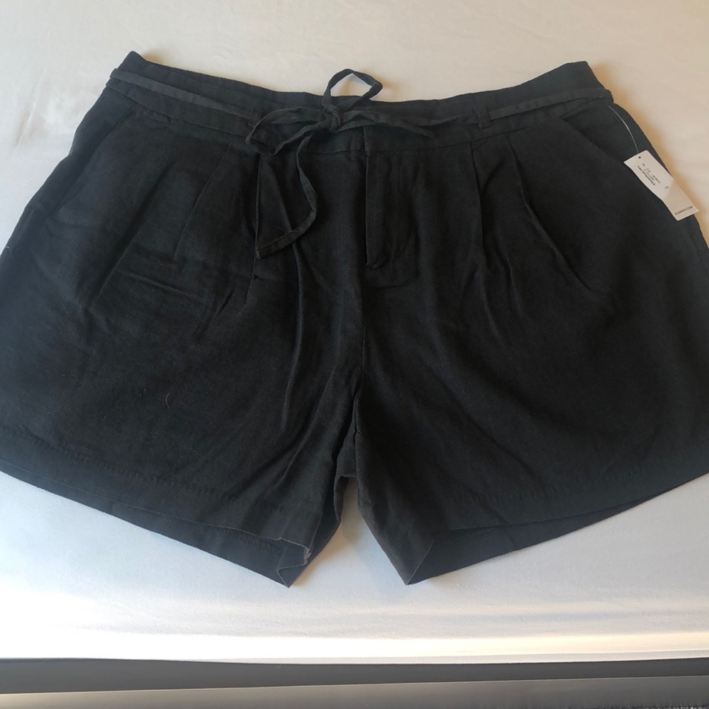 NWT - Old Navy Linen Shorts (12)